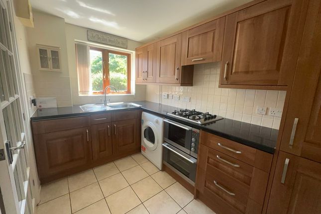 1, Weston Close, Potters Bar photo 2