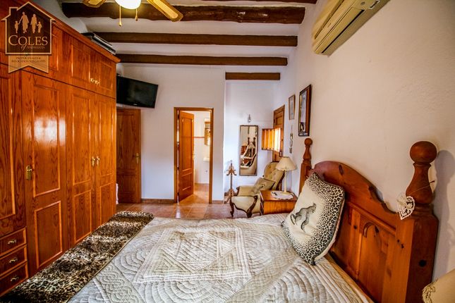 Country house for sale in La Cueva, Arboleas, Almería, Andalusia, Spain