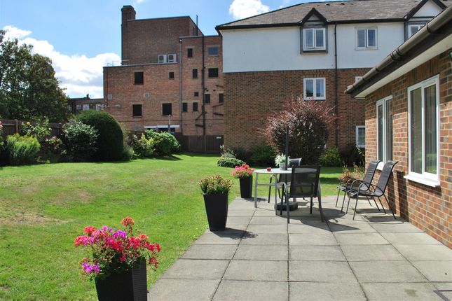 Flat for sale in Rectory Road, Beckenham
