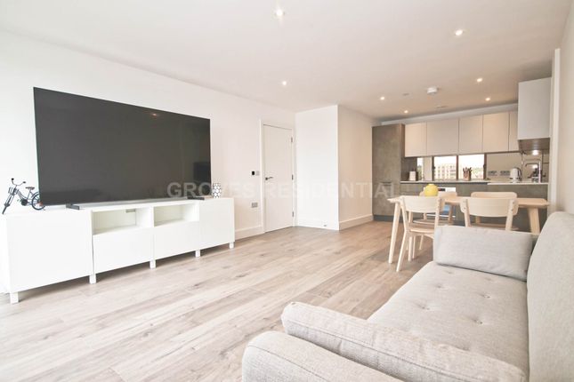 Thumbnail Flat to rent in High Street, New Malden