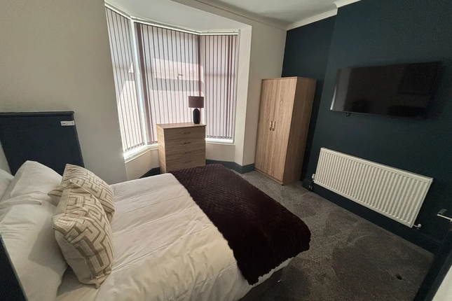 Room 1, 3, Lockett Street, Staffordshire photo 3