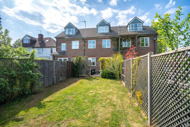 1B, Longacres, St. Albans photo 4