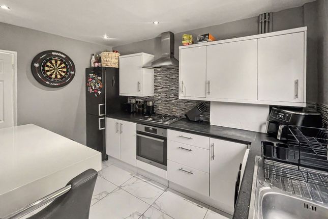 37 Woodward Road, Manchester photo 3