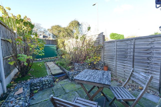 6, Ship Alley, Farnborough photo 4