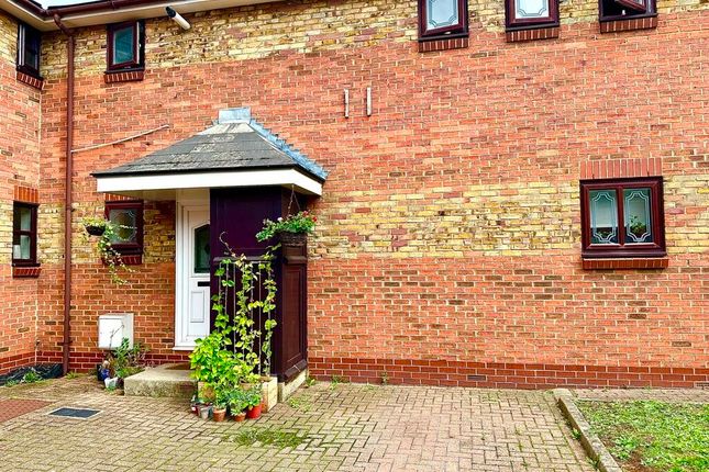 Thumbnail Terraced house for sale in Athol Square, London