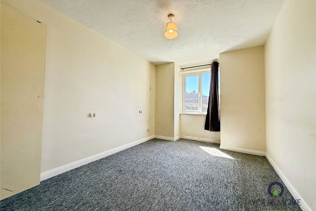 Flat 19, Sycamore Court,, Sandcliff Road, Erith photo 4