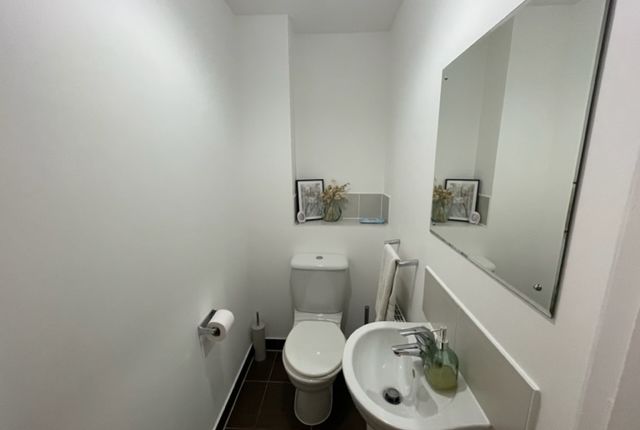 37, Southampton photo 3