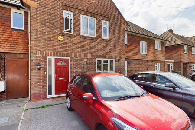Detached house to rent in Elizabeth Avenue, Staines-Upon-Thames, Surrey