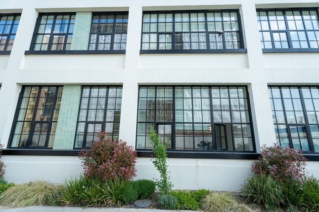 56 Truscan House, 14 Carnation Gardens Hayes Hayes, London photo 3