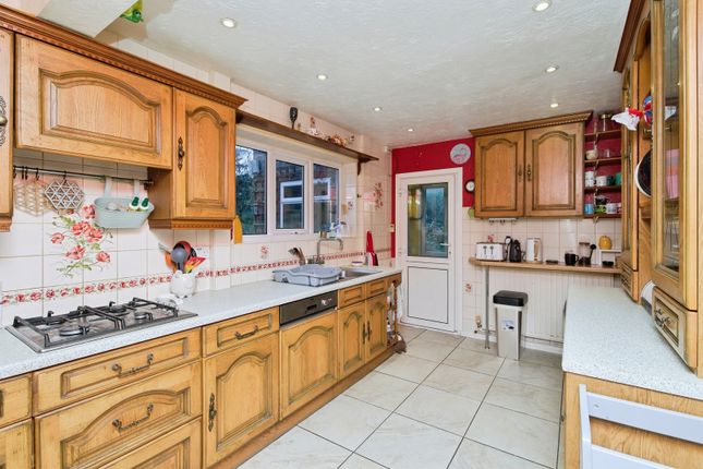1, Bramcote Avenue, Nottingham photo 2