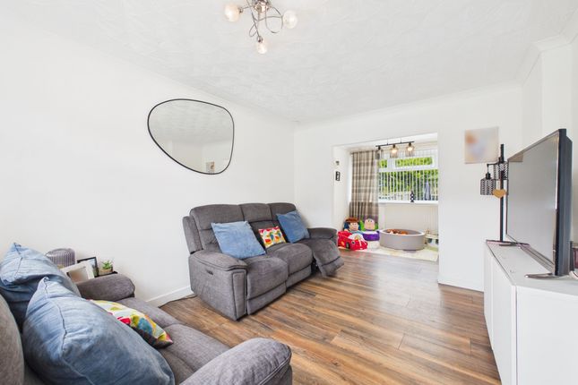 80 Coldstream Crescent, Wishaw photo 2