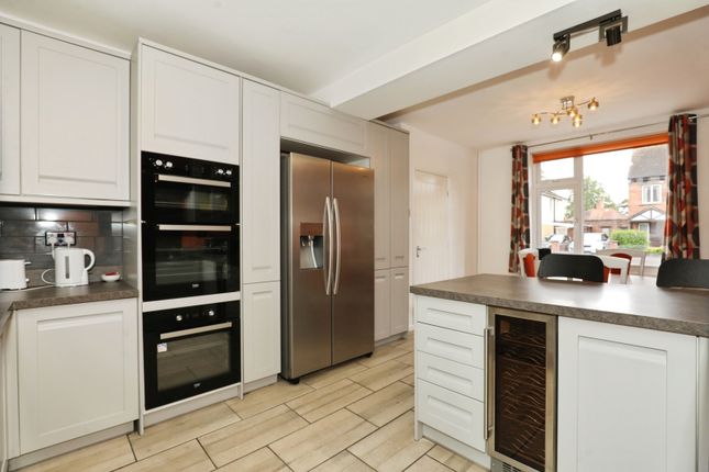 9, Jubilee Gardens, Cheshire photo 3