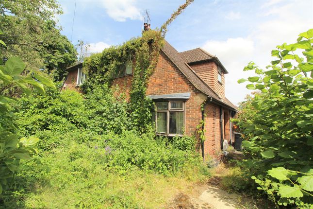 Thumbnail Semi-detached house for sale in Rectory Close, Byfleet, West Byfleet