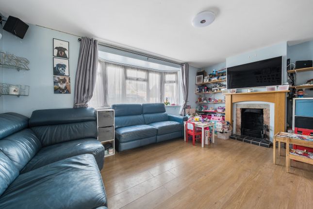2, Medstead Road, Havant photo 4