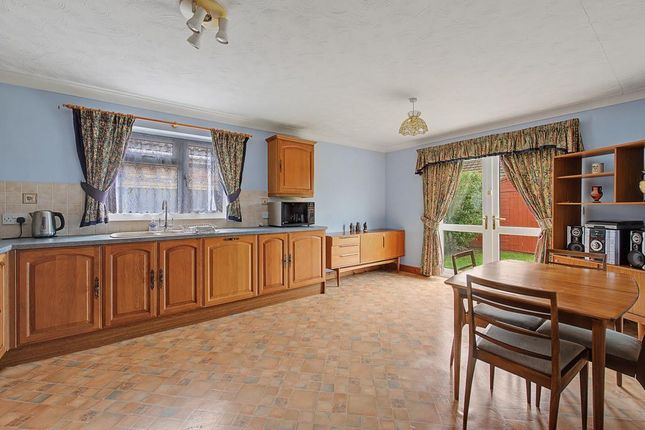 16, Fen Road, Wisbech photo 3