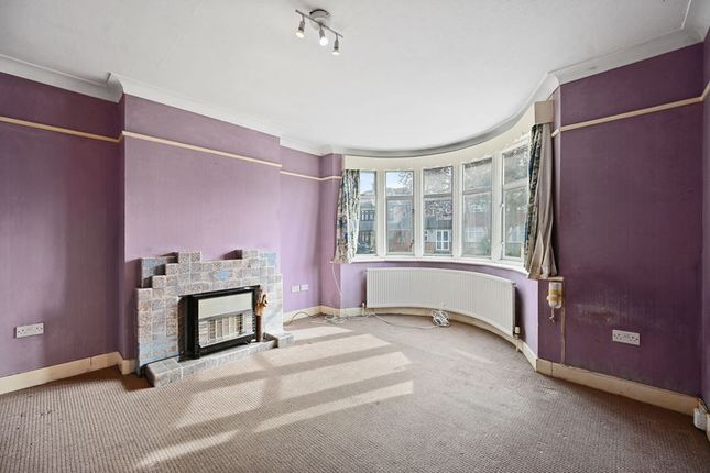 88, Elm Drive, North Harrow photo 2