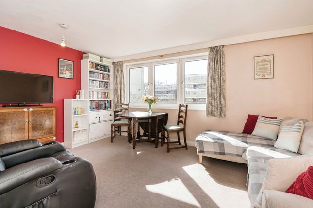 Maisonette for sale in Wavell Road, Southampton