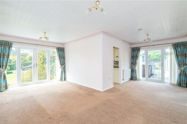 18, Ashfield Drive, Baildon photo 3