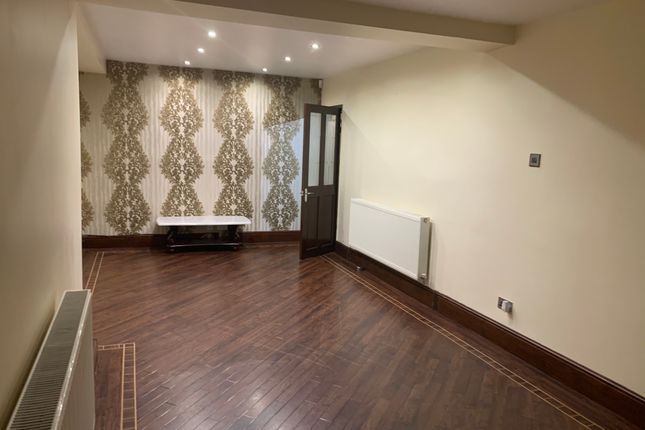 31, Lydford Road, Leicester photo 3