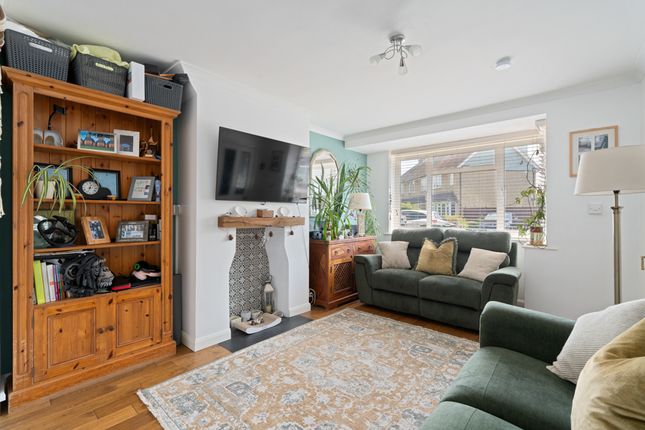 11, Yorke Way, Hamble photo 3