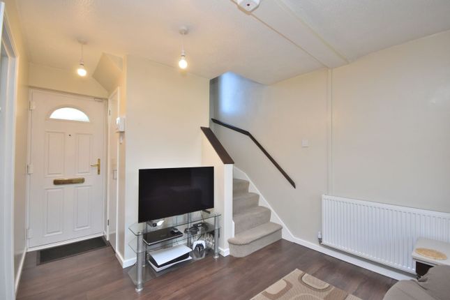 6, Osmund Drive, Northampton photo 2