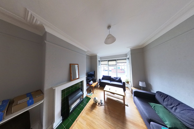 Thumbnail Terraced house to rent in Hessle Avenue, Leeds