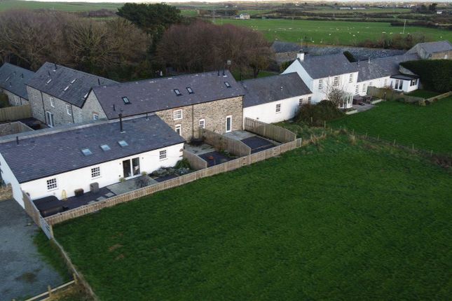 Country house for sale in Bryngwran, Holyhead
