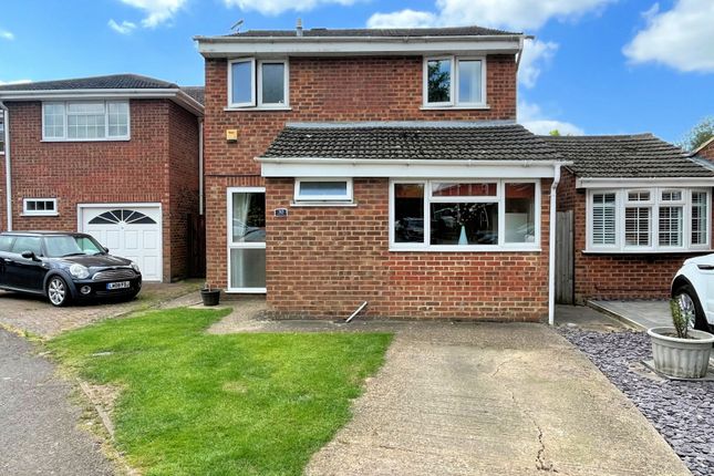 Thumbnail Detached house for sale in Thamesdale, London Colney