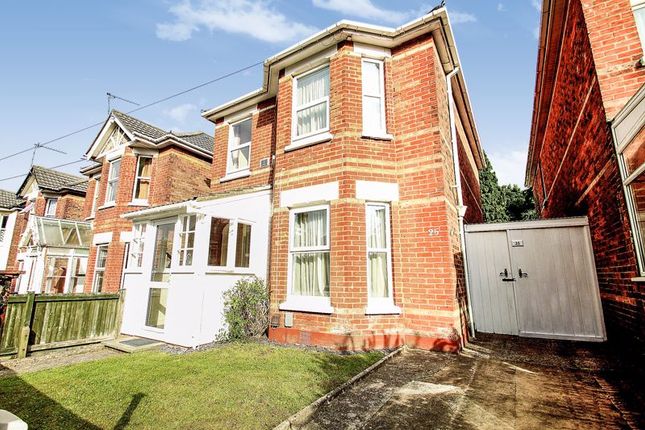 Detached house to rent in Sedgley Road, Winton, Bournemouth