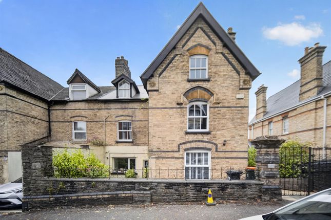 5, Stow Park Avenue, Newport photo 4