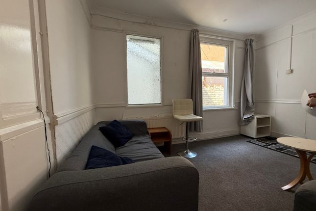 (RG) 94, Newfoundland Road, Cardiff photo 2