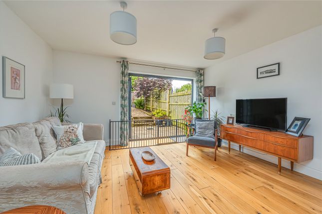 13, Bridgend, Bedford photo 3