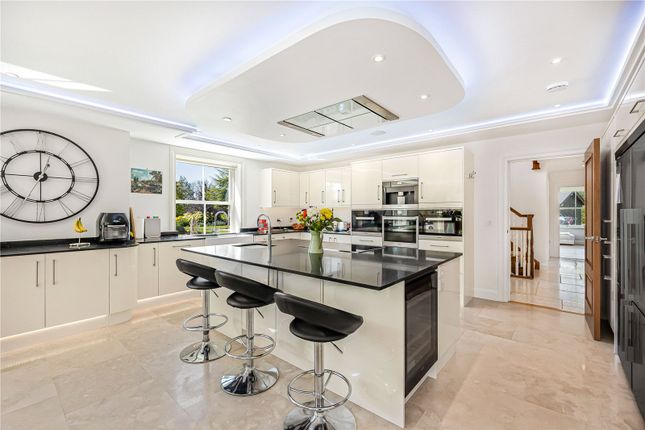Honeysuckle,, Maidensgrove, Oxfordshire photo 4