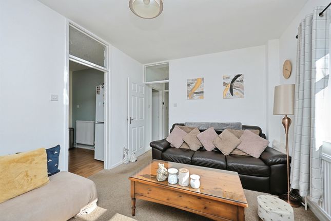 52, Jubilee Road, Thetford photo 4