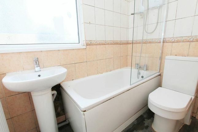 Northcote Avenue, Southall photo 5