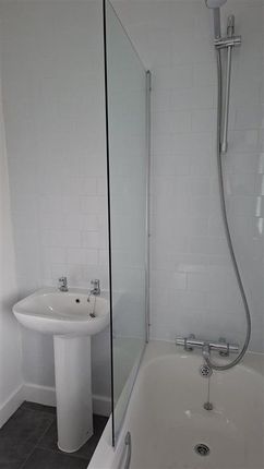 29, Solway Road, Manchester photo 5