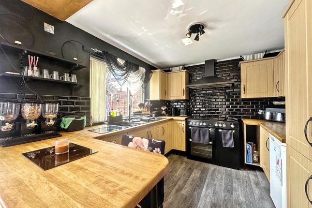 77, Irlam Road, Manchester photo 4