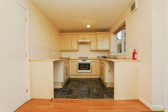 18, Goldsmith Road, Gloucestershire photo 3