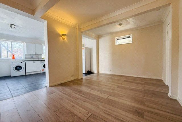 141, St. Pauls Avenue, Slough photo 3