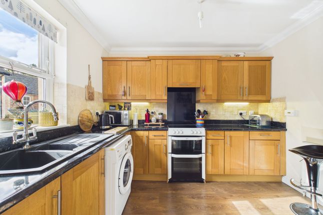 12 St. Peters Road, Holsworthy photo 2