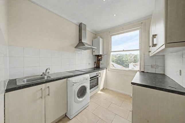 Flat 3, 20, York Villas, Brighton photo 4
