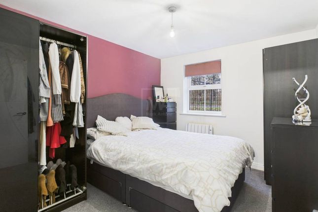 37 Patton Drive, Warrington photo 3