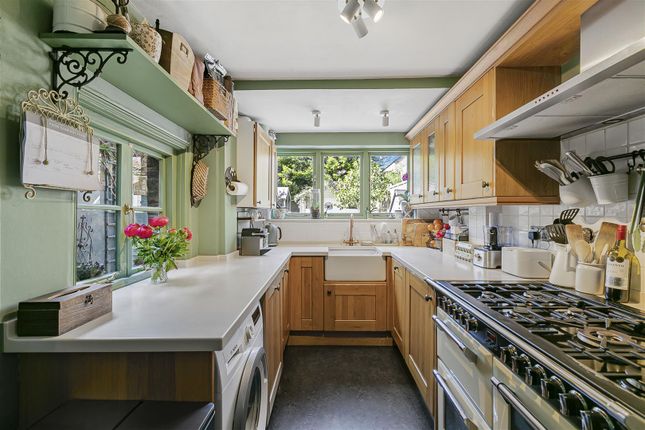 95, Gibbon Road, Kingston Upon Thames photo 4