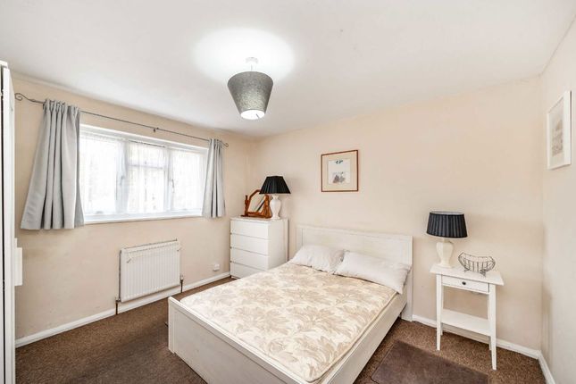Top Floor Flat, 67, North Road, London photo 2