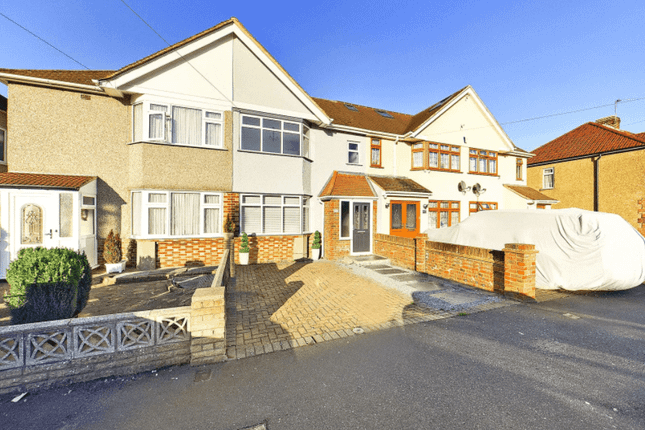 3 Bed Terraced House To Rent