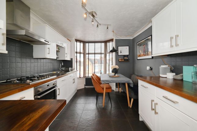 Flat 1, 34-36 Oxford Street, Whitstable photo 2