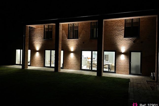 1, The Beeches, Grimsby photo 3