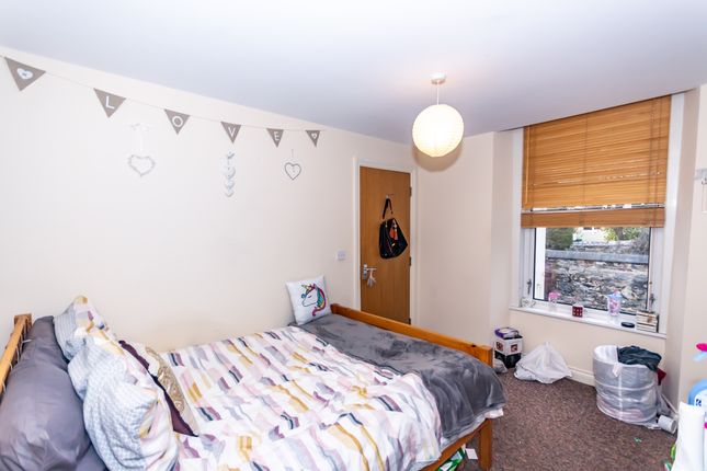 Thumbnail Flat to rent in Belgrave Road, Mutley, Plymouth