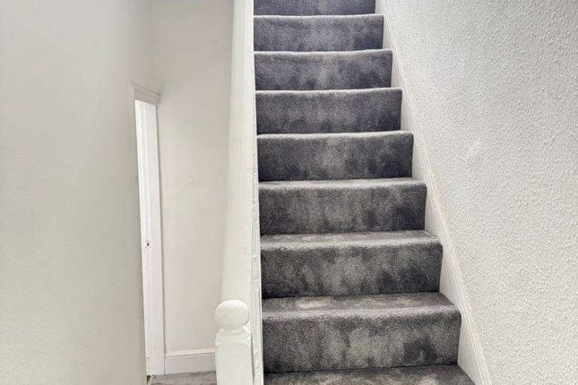 70, Birch Ln, Manchester photo 5