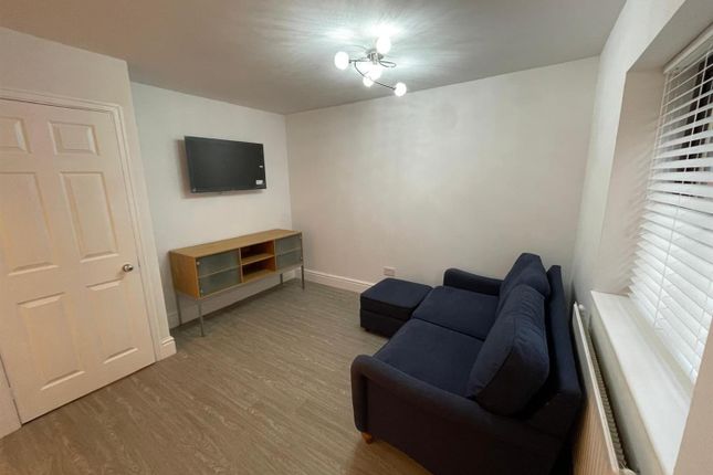 Mellor Road, Cheadle Hulme photo 3
